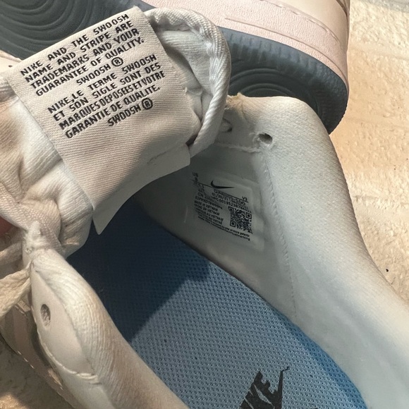 Nike Air Force 1 - Color Changing - Picture 8 of 10